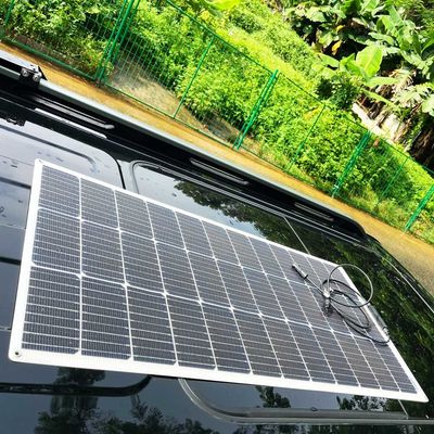 ভালো দাম নৌকা যানবাহনের জন্য 100W জলরোধী পাতলা ফিল্ম স্বচ্ছ প্লাস্টিকের সৌর নমনীয় প্যানেল অনলাইন